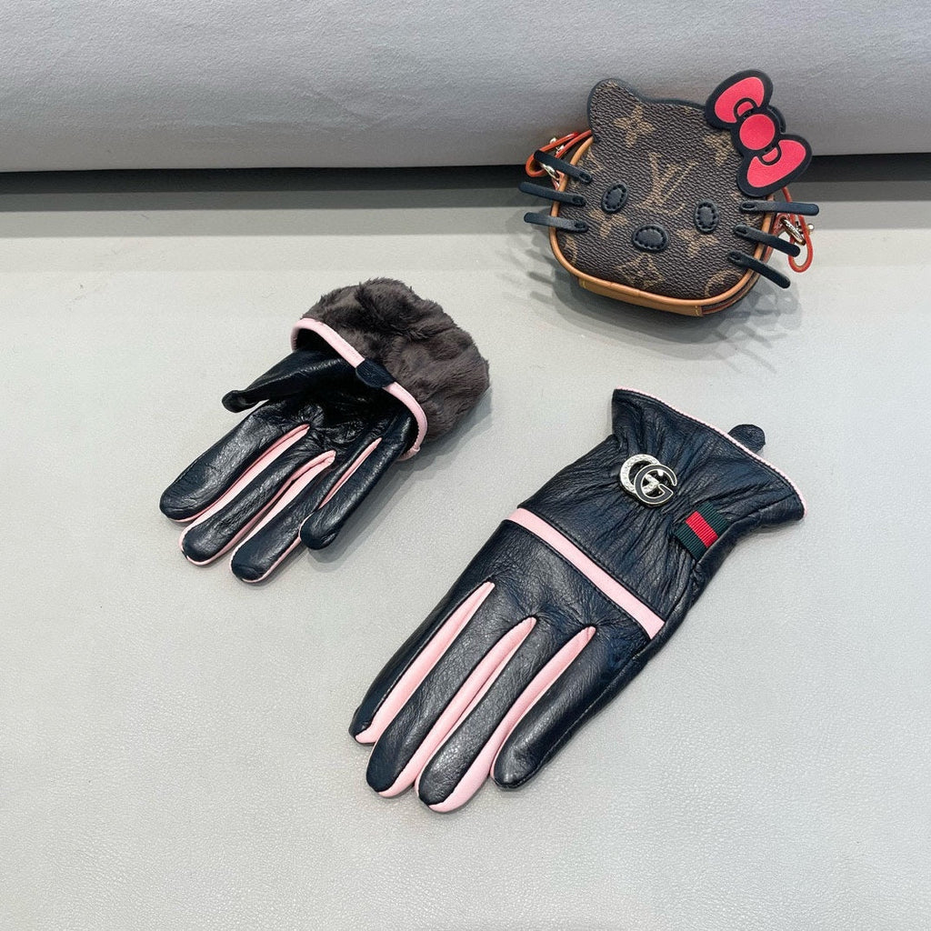 GUCCI GLOVES IN BLACK MIX LIGHT PINK DEERSKIN AND FLEECE LINING 462400