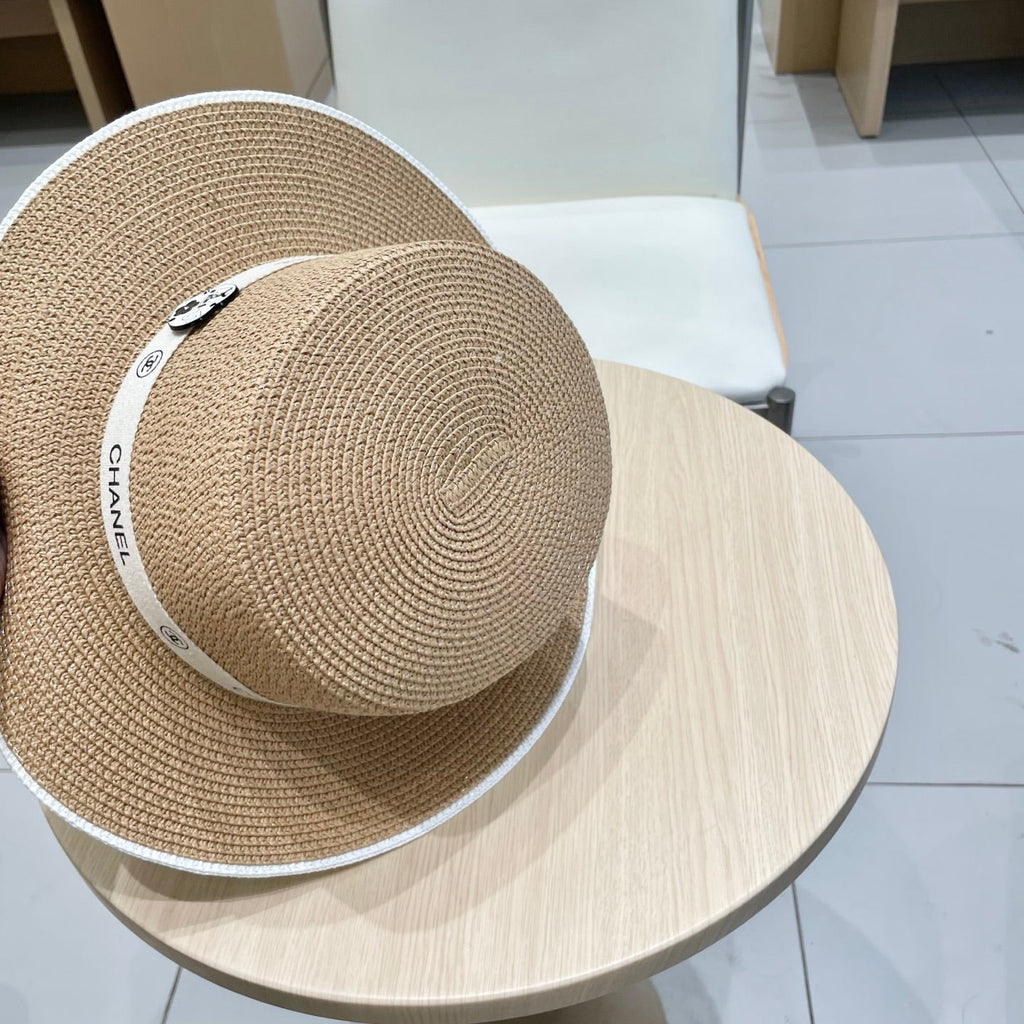 CHANEL FLAT STRAW HAT BROWN 672720