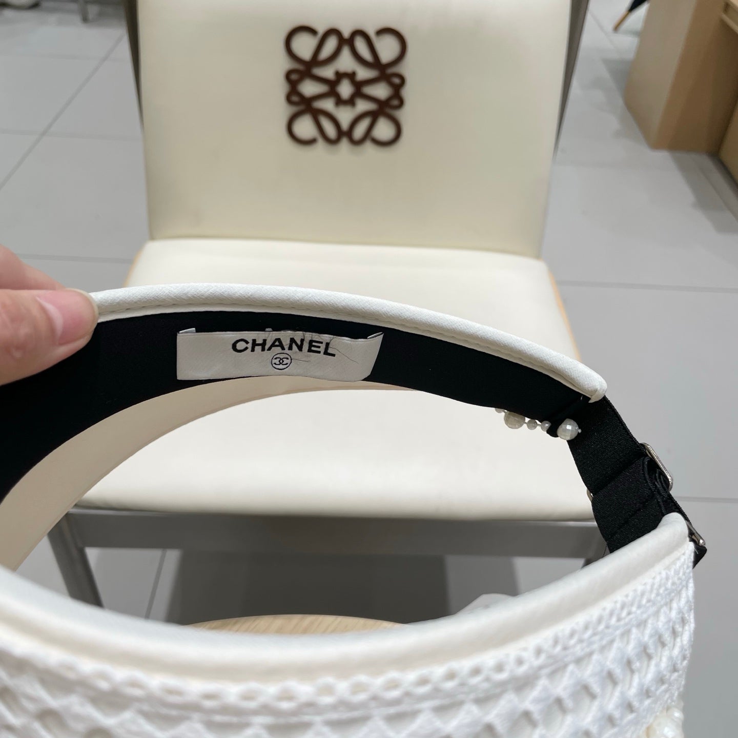 CHANEL SUN HAT MODEM WHITE 674079