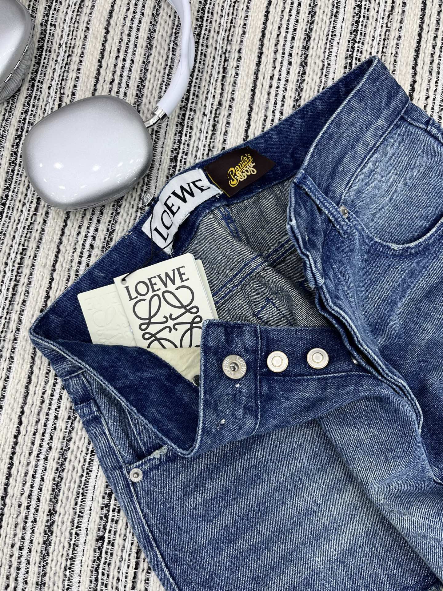 LOEWE FRAYED HEM DENIM SHORTS