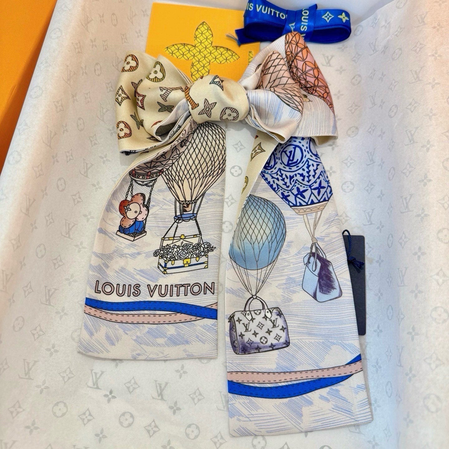 LOUIS VUITTON LV TWILLY 120 CM IN SILK 714368