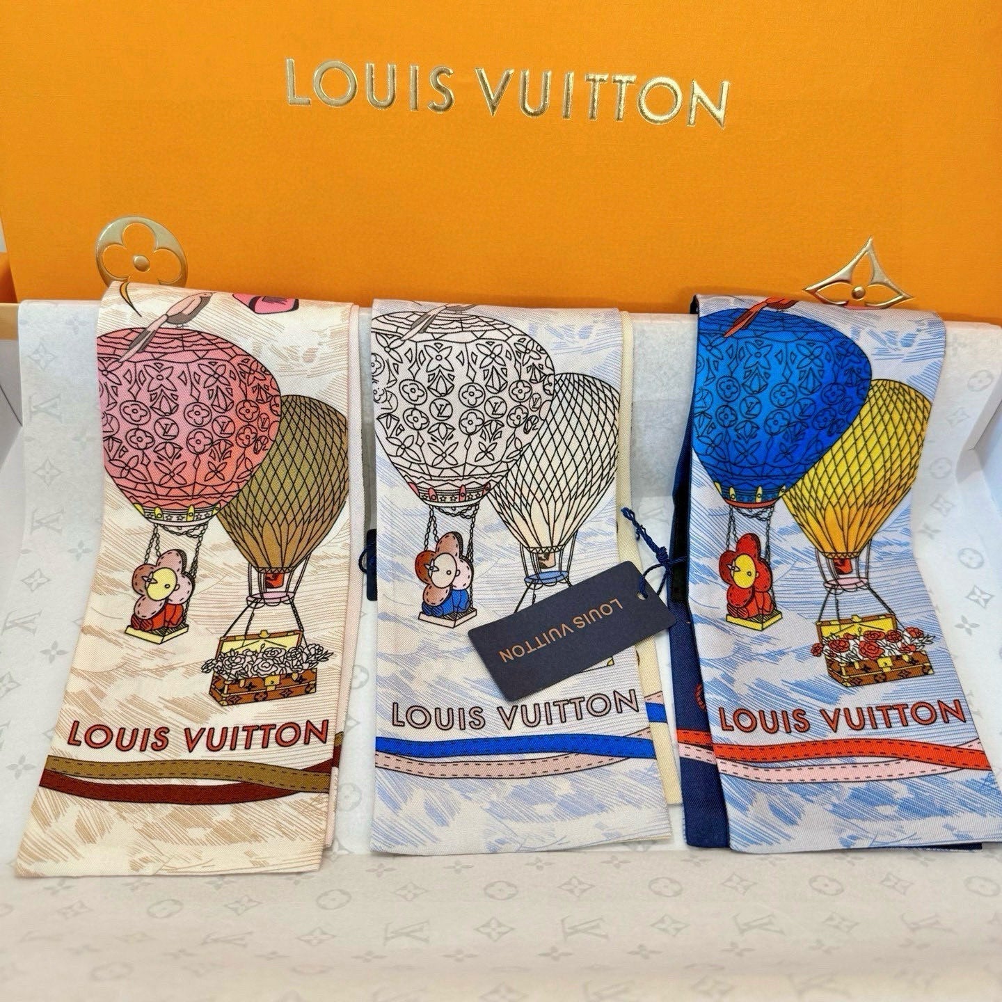 LOUIS VUITTON LV TWILLY 120 CM IN SILK 714368