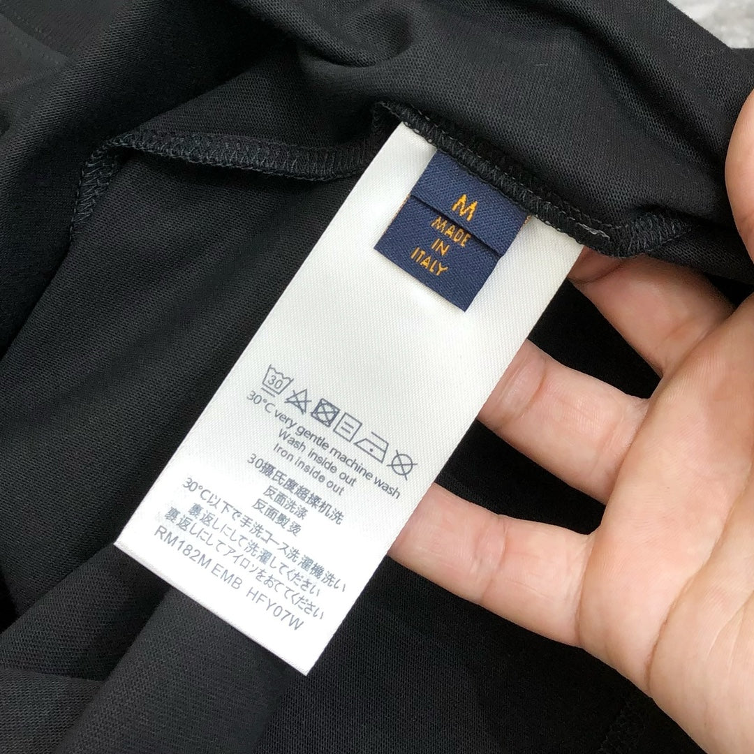 LOUIS VUITTON LV BLACK COTTON T-SHIRT 239467