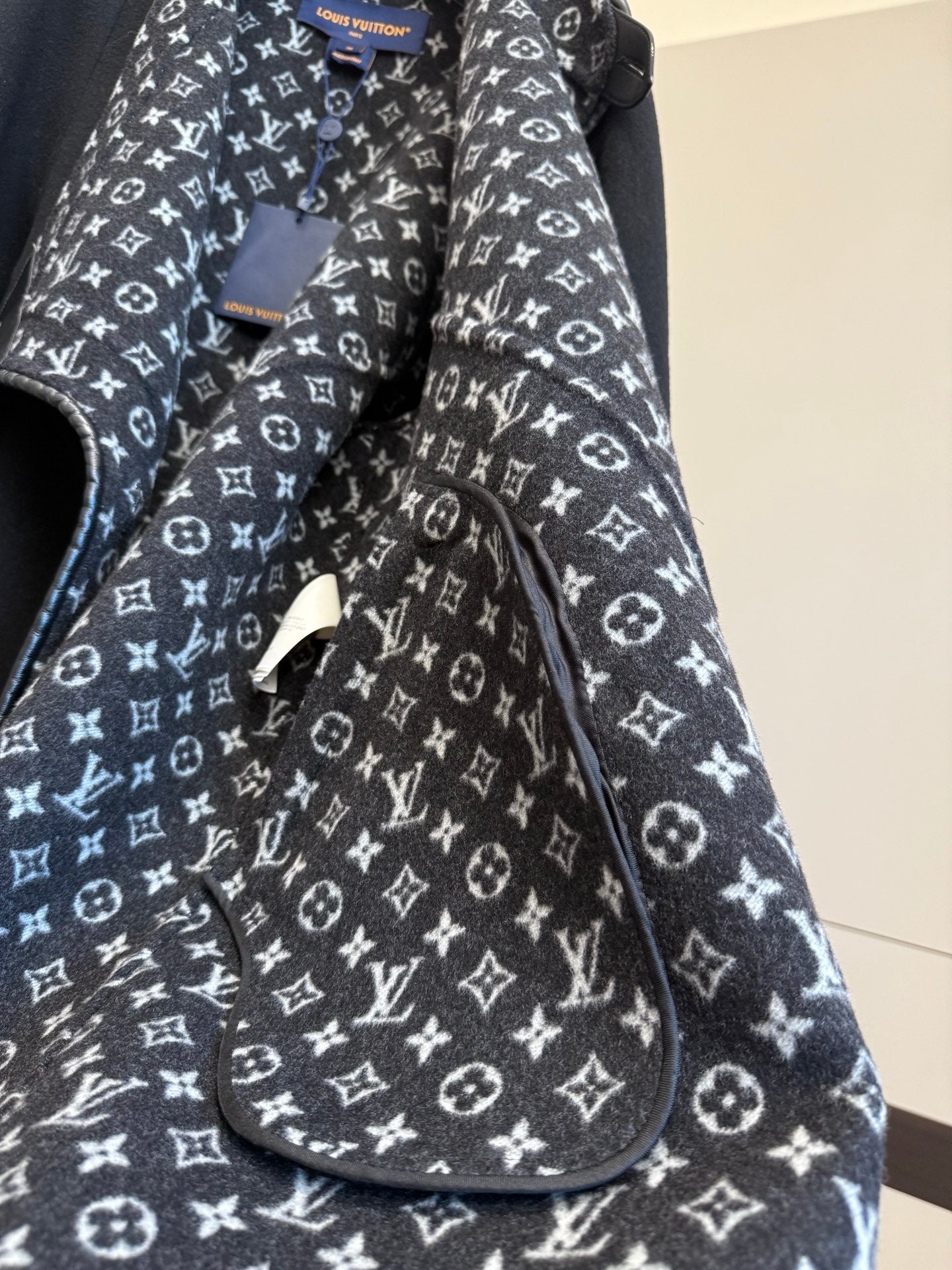LOUIS VUITTON LV 25S LONG WOOL COAT 0112