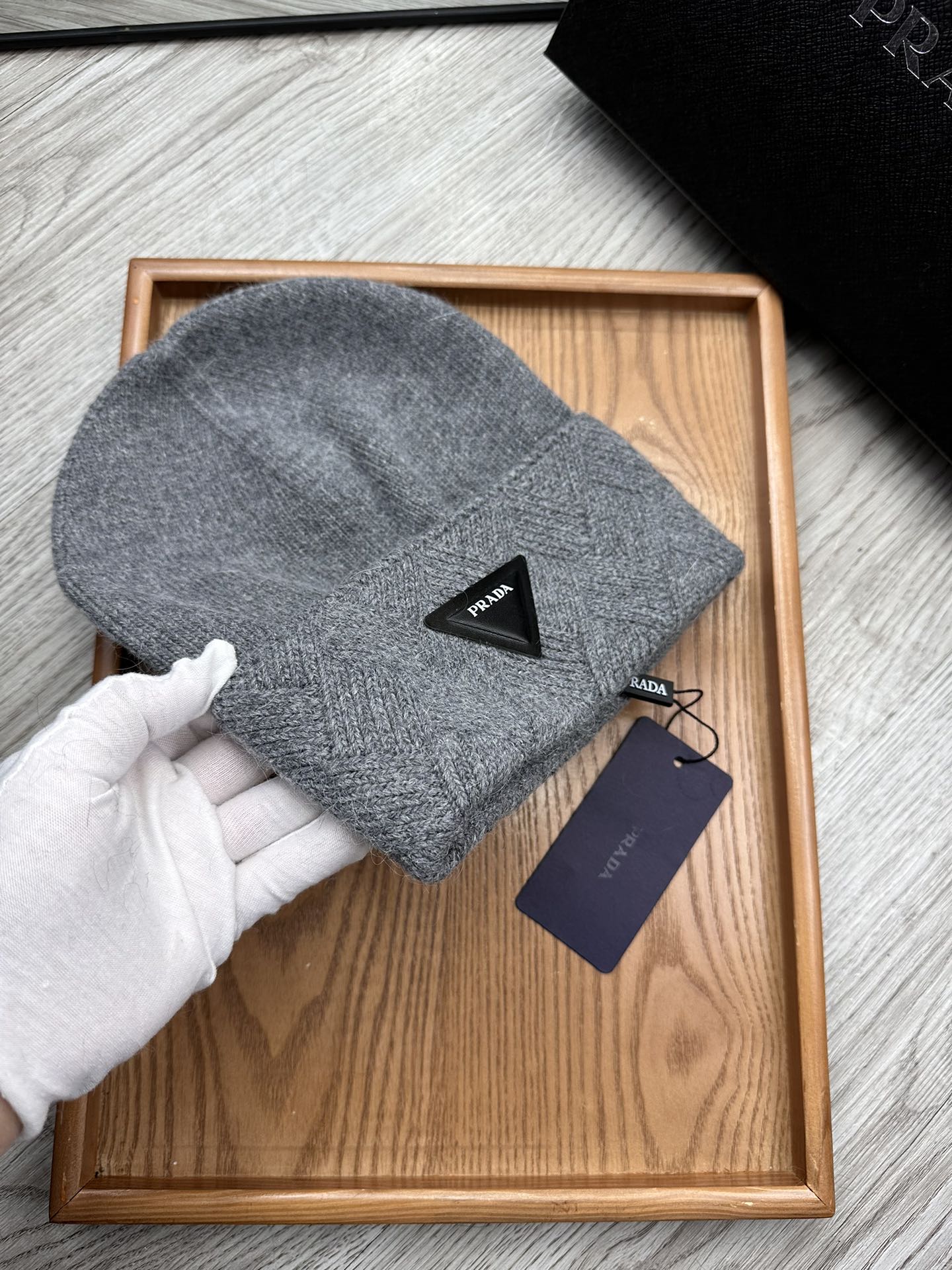 PRADA BEANIE HAT IN SHADOW GRAY WOOL AND RABBIT FUR 342034