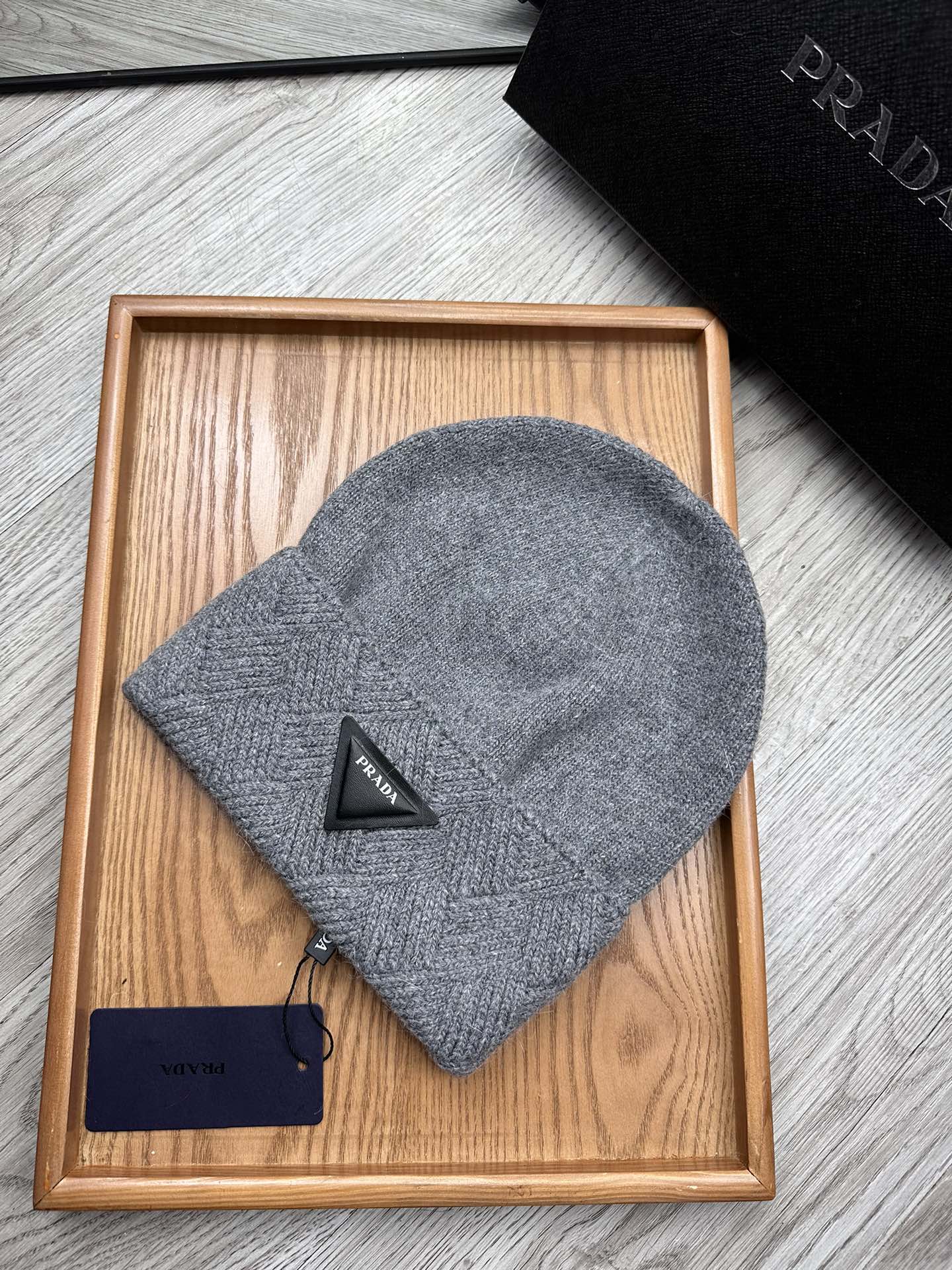 PRADA BEANIE HAT IN SHADOW GRAY WOOL AND RABBIT FUR 436396