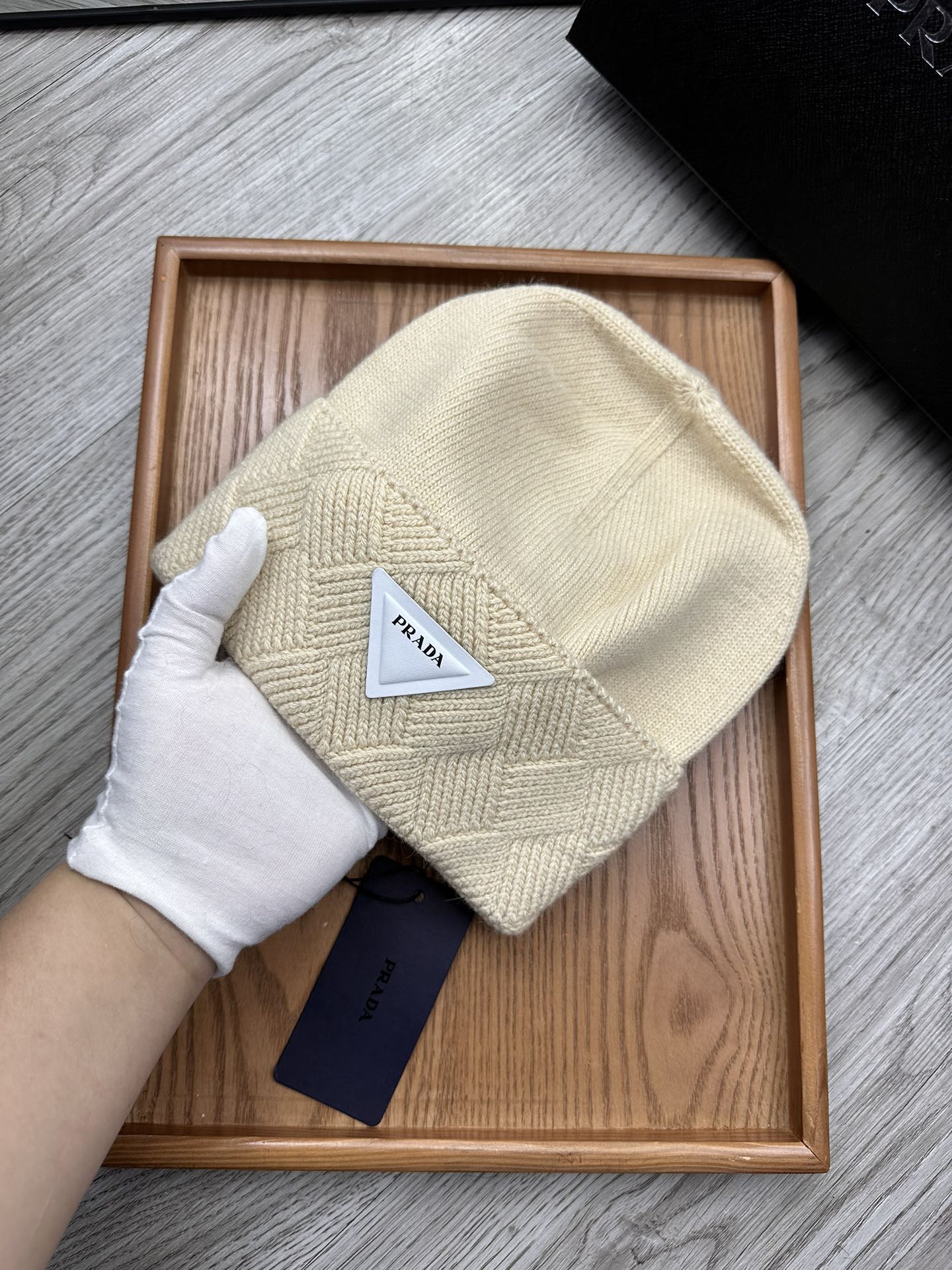 PRADA BEANIE HAT IN BISQUE BEIGE WOOL AND RABBIT FUR 342035