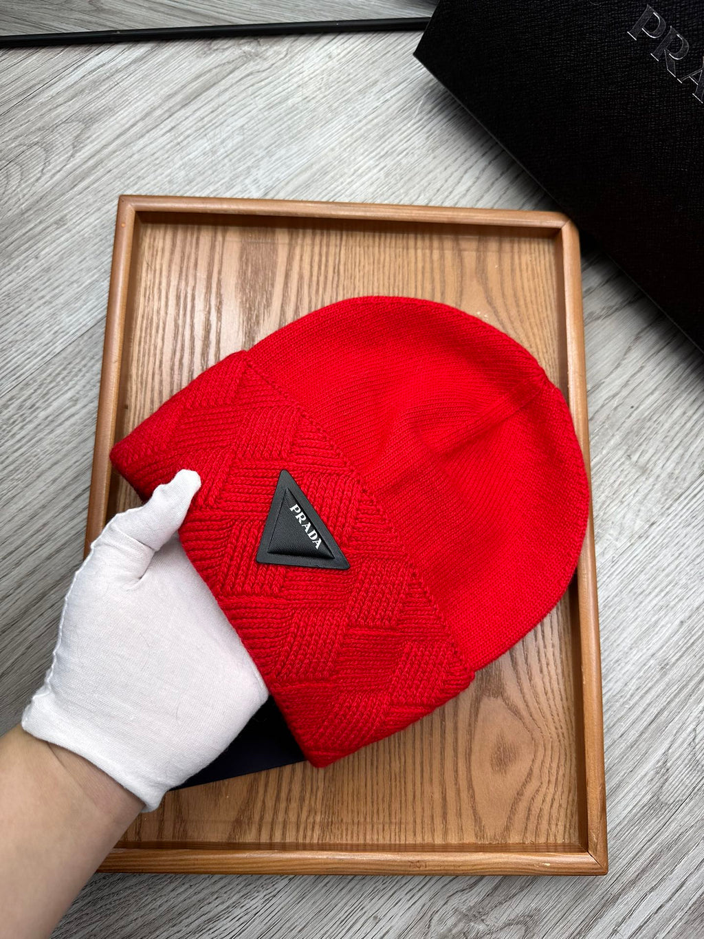 PRADA BEANIE HAT IN CHERRY RED WOOL AND RABBIT FUR 436398