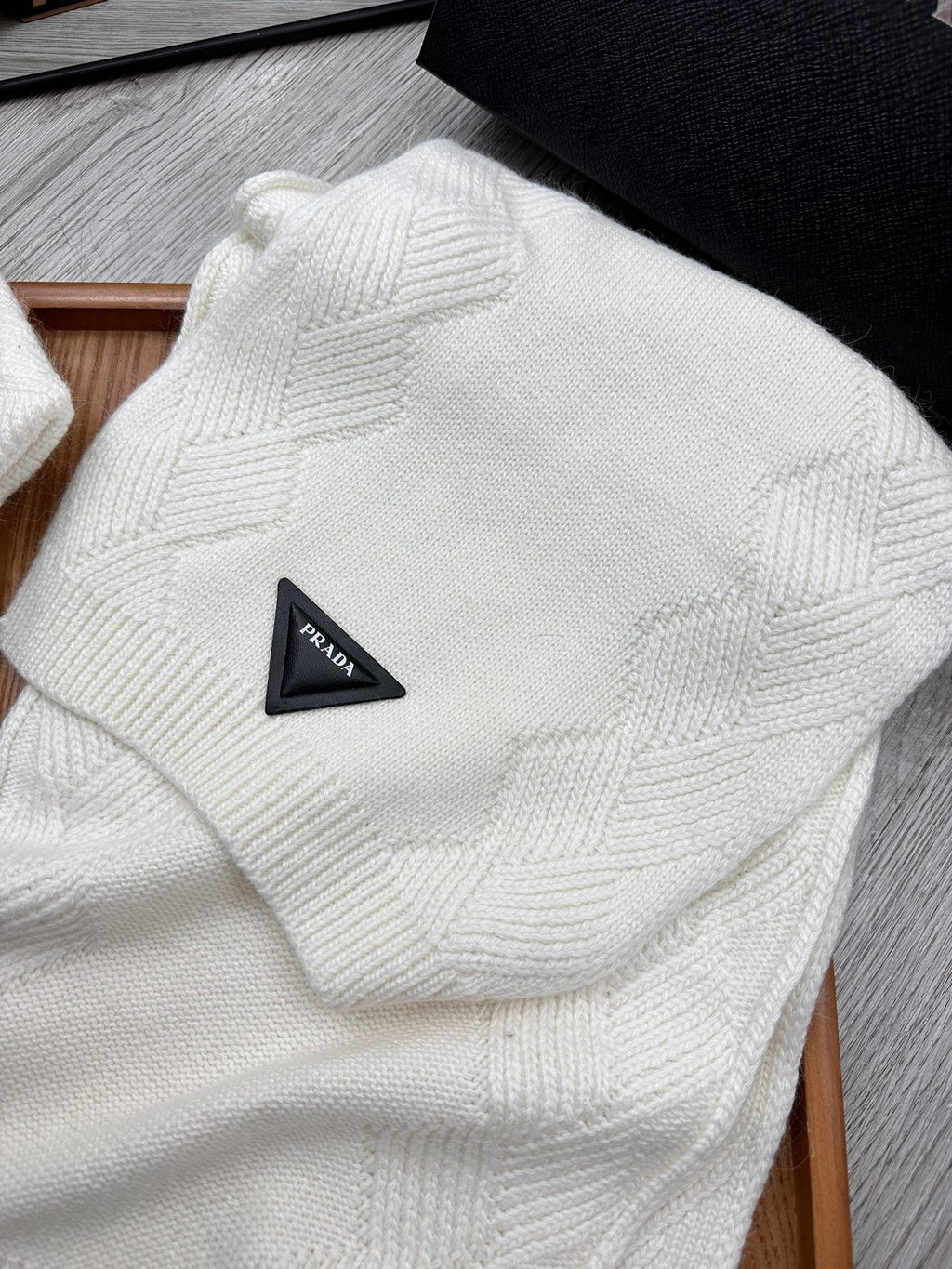 PRADA SET SCARF AND HAT IN WHITE WOOL AND RABBIT FUR 397408