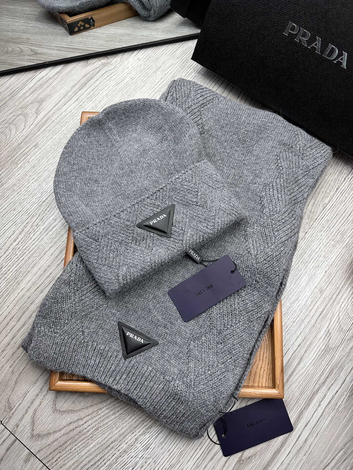 PRADA SET SCARF AND HAT IN RHINO GRAY WOOL AND RABBIT FUR 397407