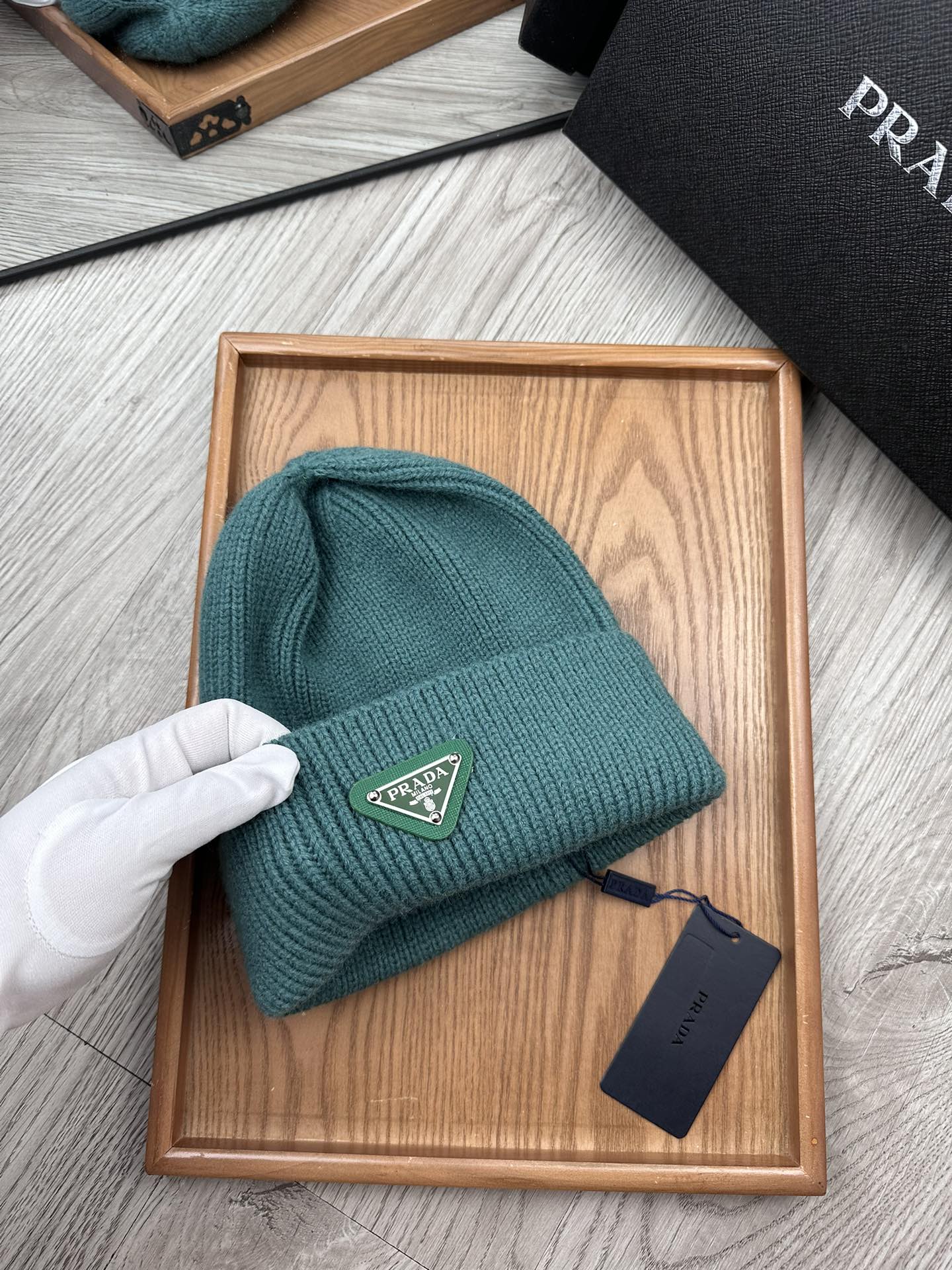 PRADA BEANIE HAT IN TEAL GREEN WOOL 332392