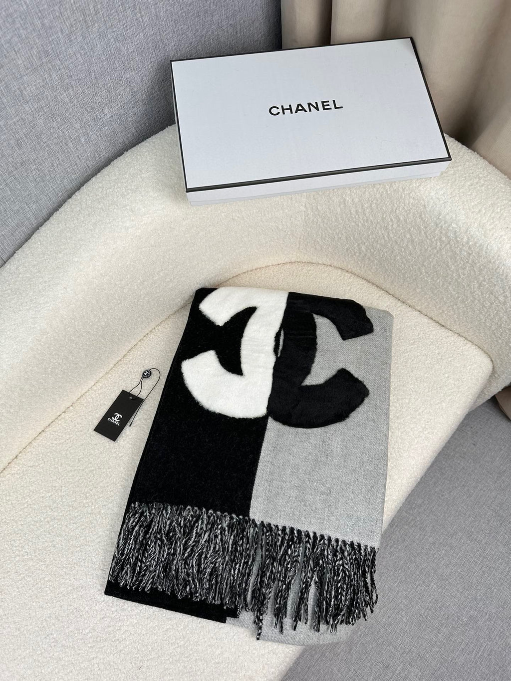 CHANEL SCARF 200 CM IN BLACK MIX HARBOR GRAY CASHMERE AND WOOL 399797