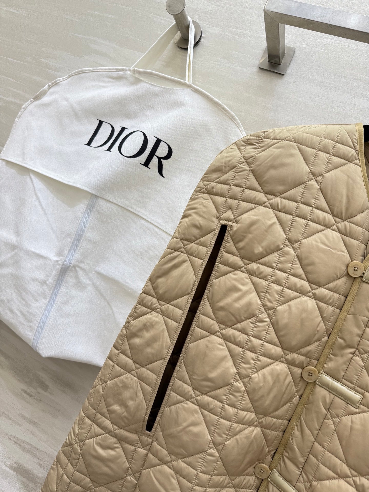 DIOR 25S LONG QUILTED COAT 781