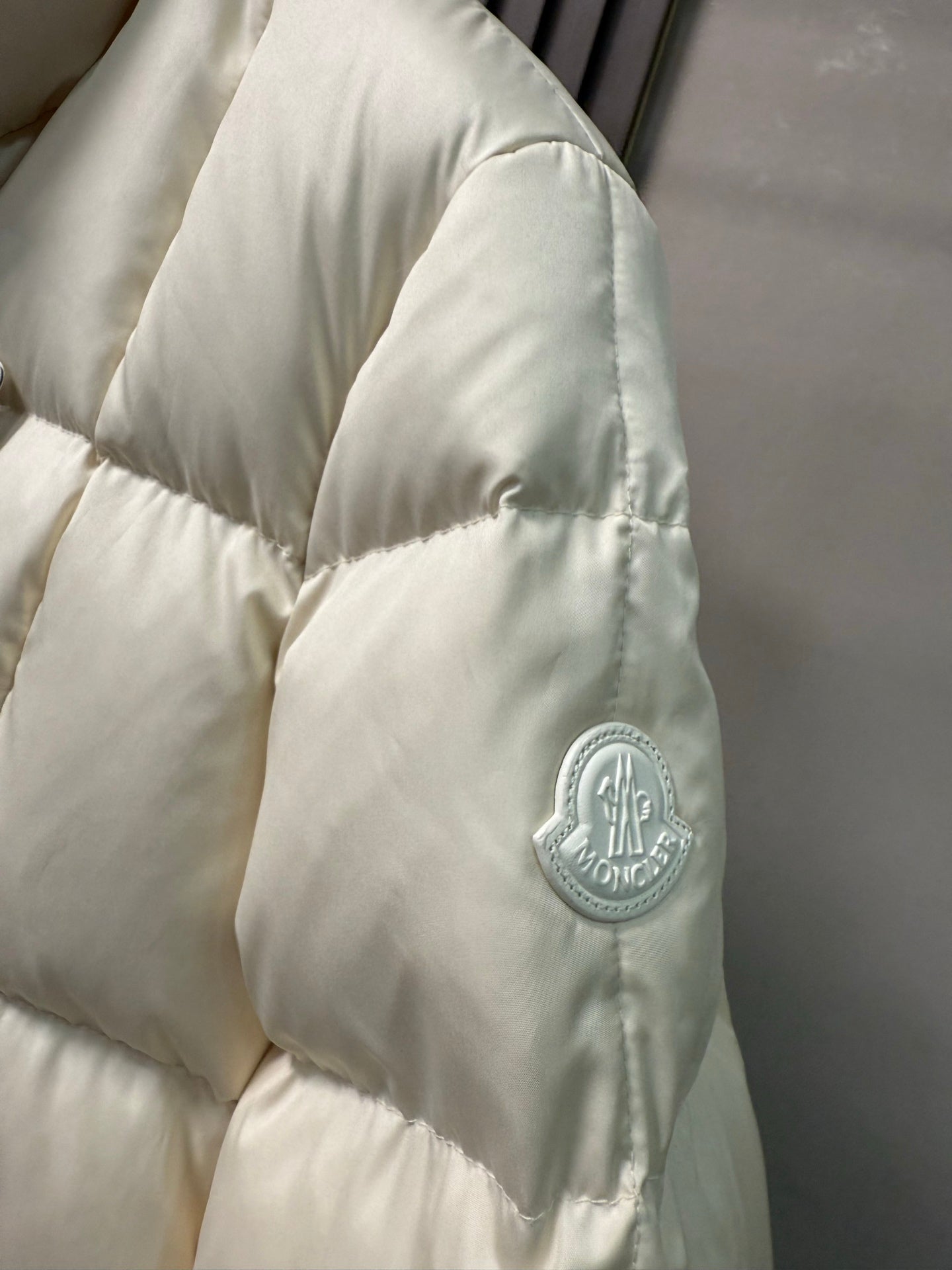 MONCLER 25S SQUARE-QUILTED DOWN JACKET 429