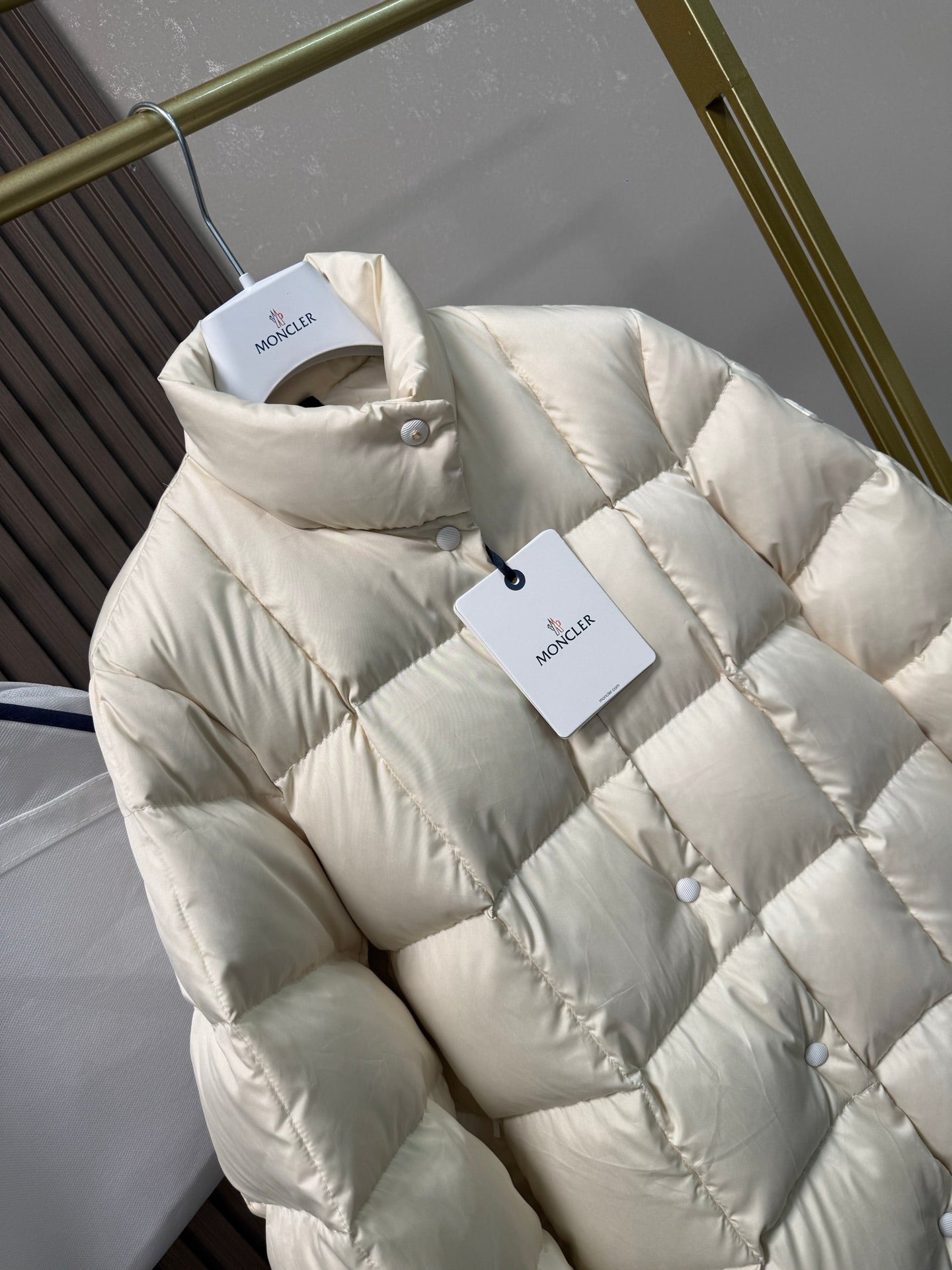 MONCLER 25S SQUARE-QUILTED DOWN JACKET 429
