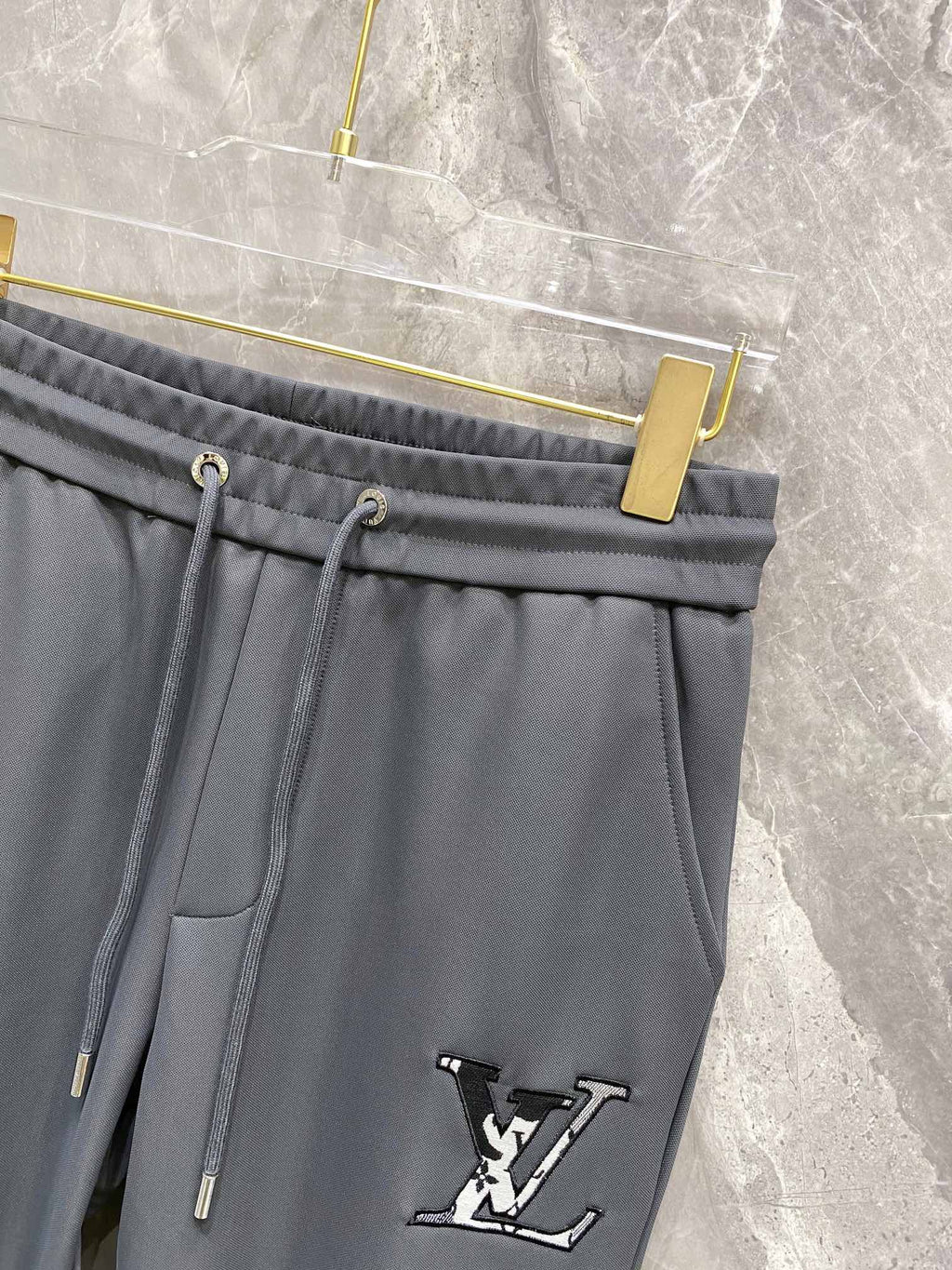 LOUIS VUITTON LV MOUSE GRAY TROUSERS 239485