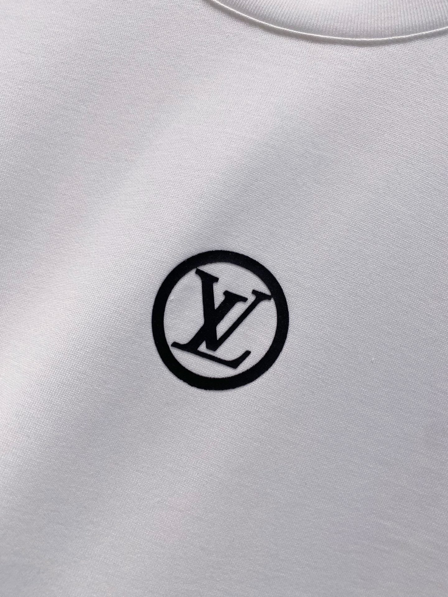 LOUIS VUITTON LV BASIC T-SHIRT IN WHITE COTTON 238828