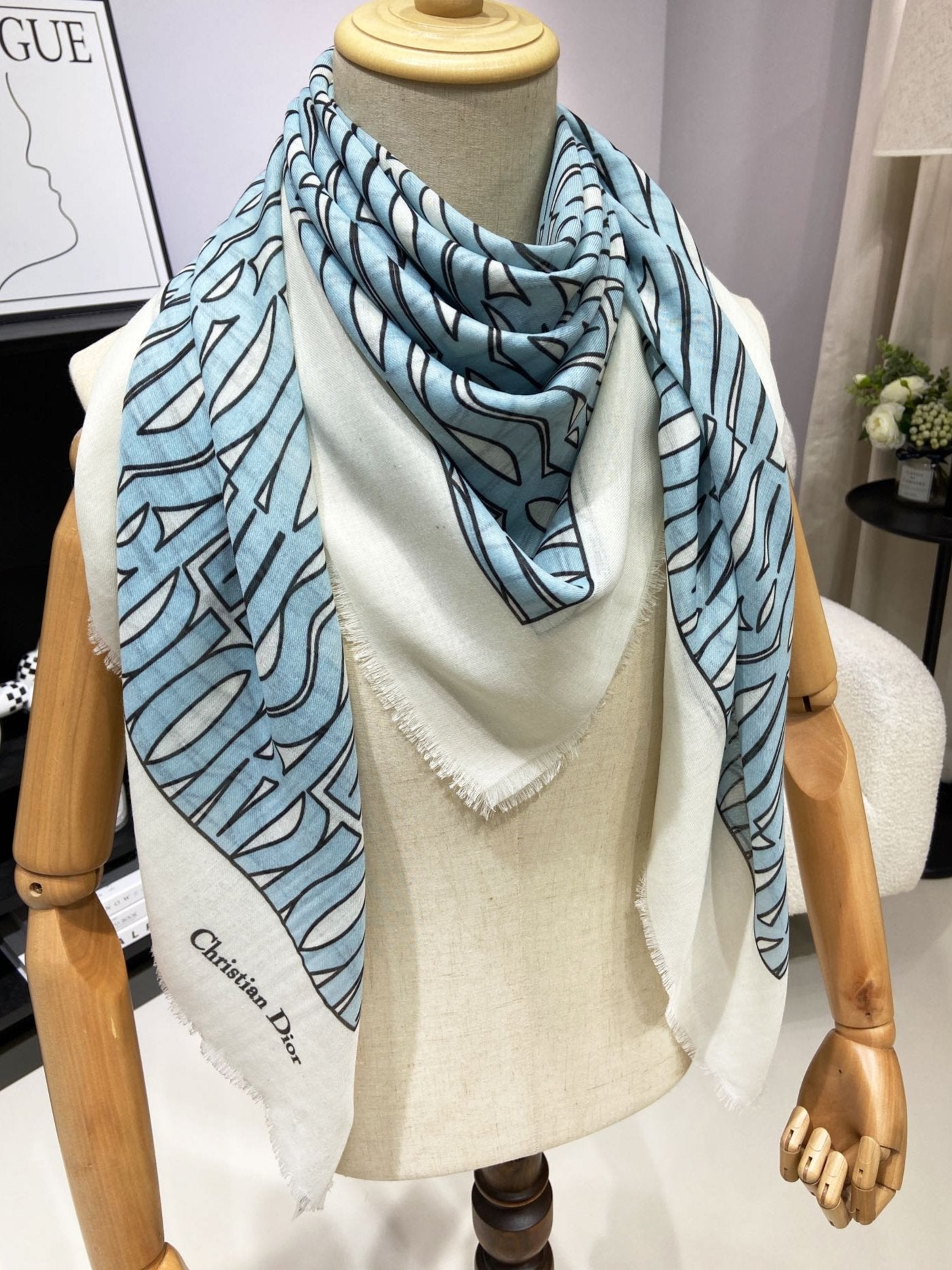 DIOR MISS ALLOVER SHAWL 140 CM IN POWDER BLUE MIX WHITE SILK CASHMERE 411630