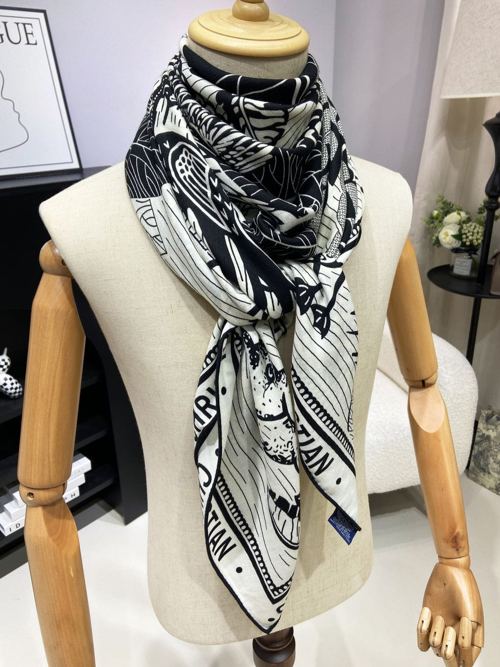 DIOR SQUARE SCARF 140 CM IN BLACK MIX WHITE MONOGRAM WOOL AND SILK 415111
