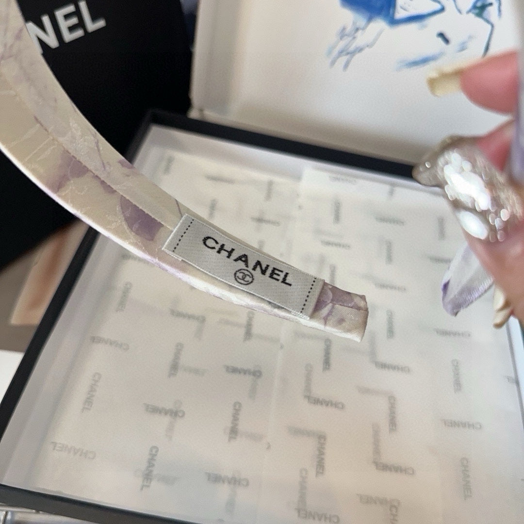 CHANEL WHITE FABRIC HAIRBAND 418914