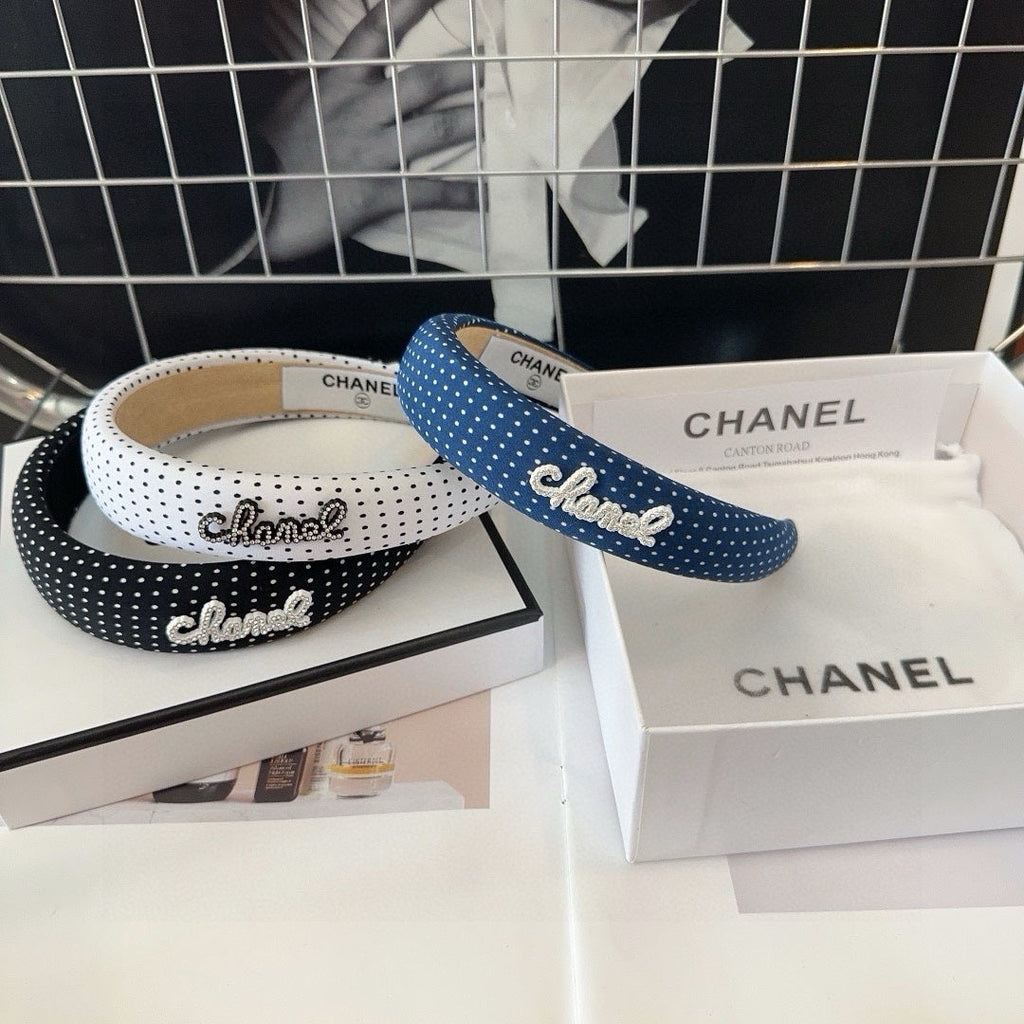 CHANEL WHITE FABRIC HAIRBAND 423657
