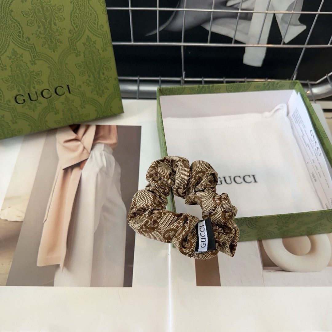 GUCCI SCRUNCHIE IN BEIGE AND EBONY CANVAS 429353