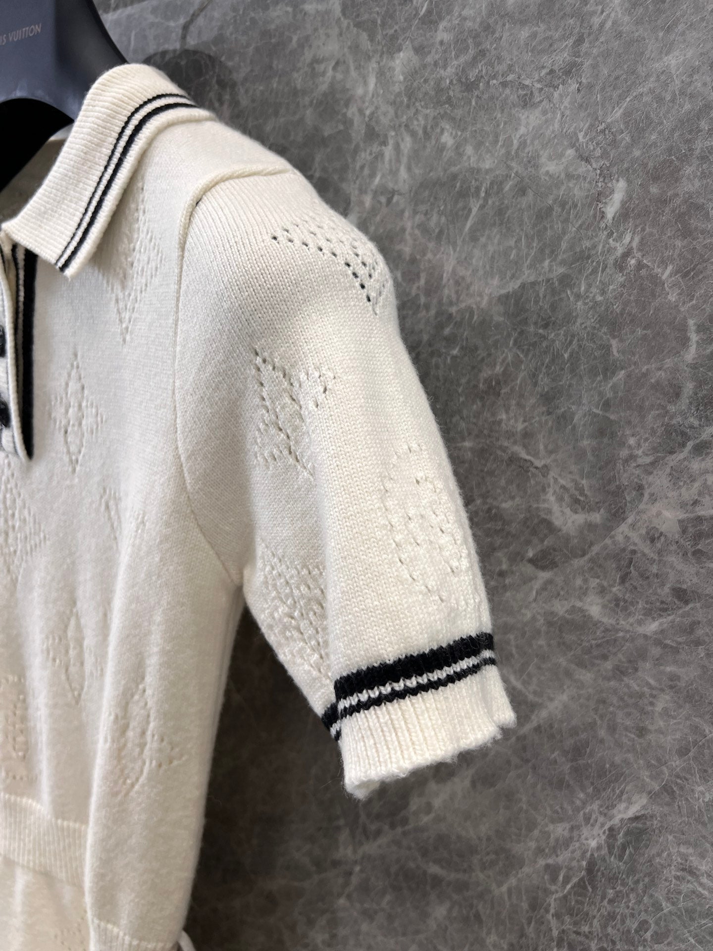 LOUIS VUITTON LV 25 White Monogram Wool