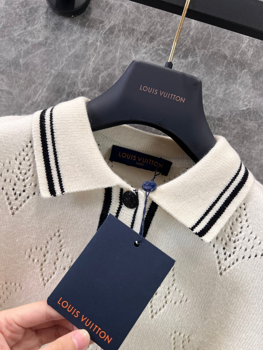 LOUIS VUITTON LV 25 White Monogram Wool