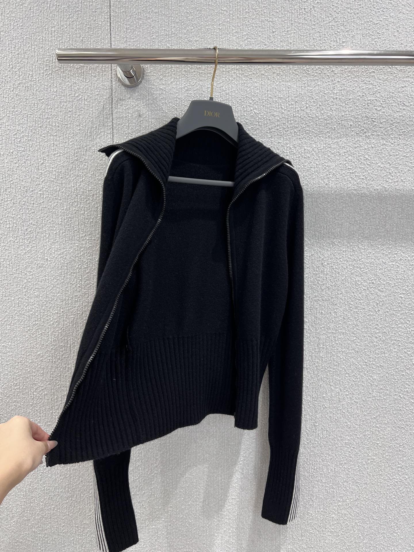 DIOR 25S CARDIGAN 742