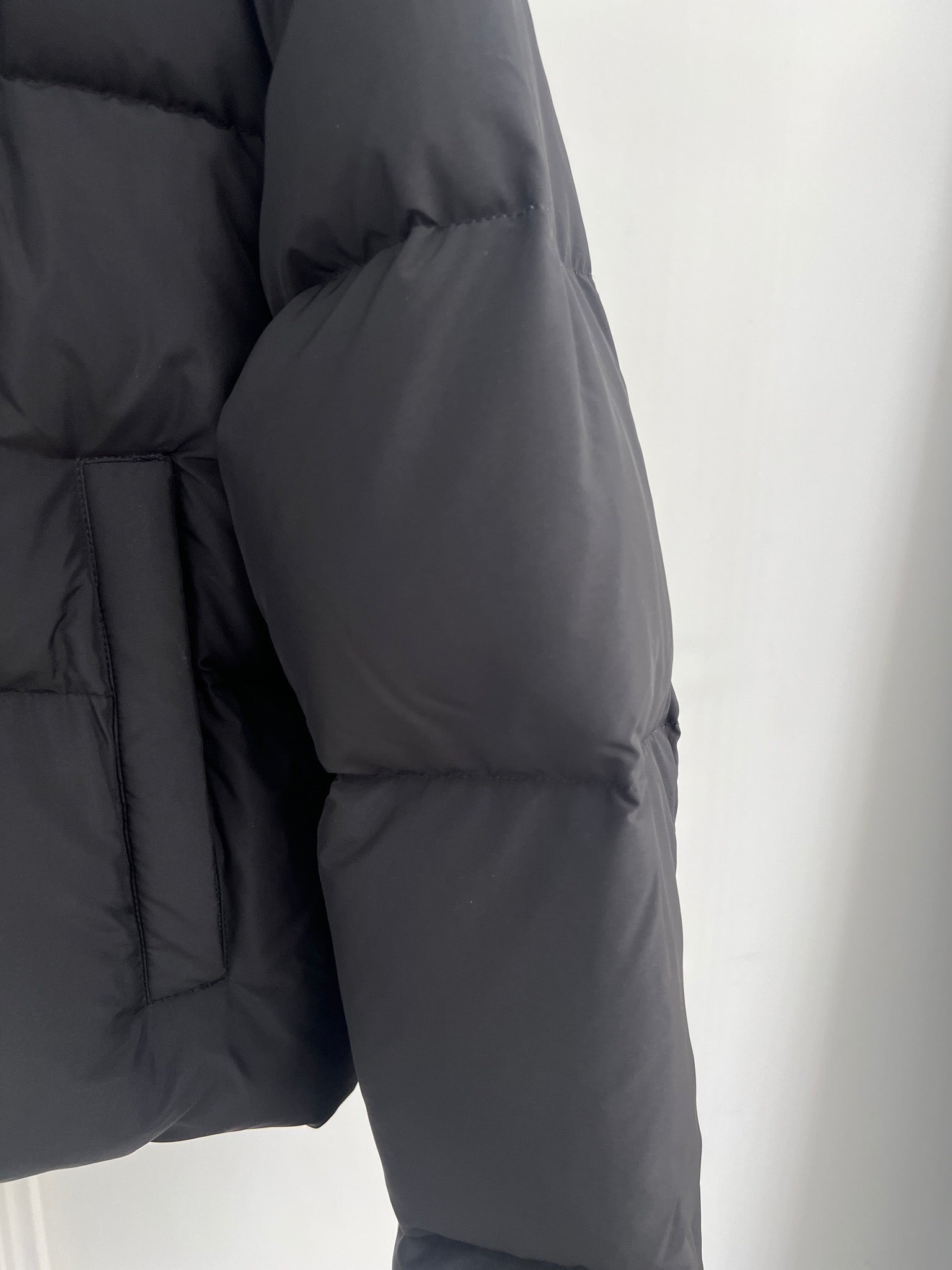 PRADA 25S DOWN JACKET 448