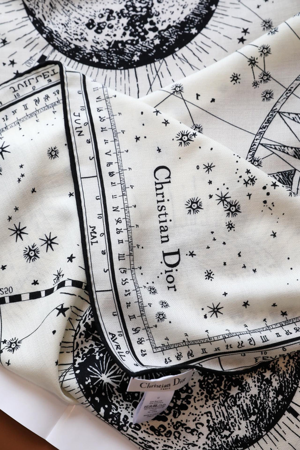 DIOR SQUARE SCARF 140 CM IN WHITE MIX BLACK MONOGRAM SILK 393135