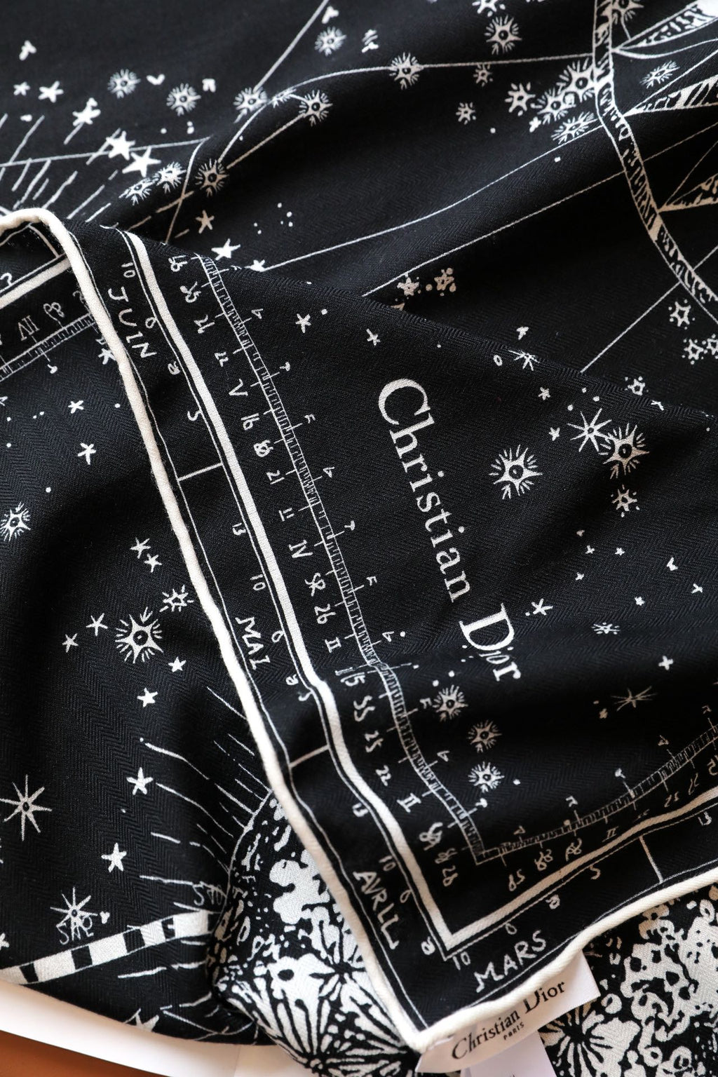 DIOR SQUARE SCARF 140 CM IN BLACK MIX WHITE MONOGRAM SILK 393136