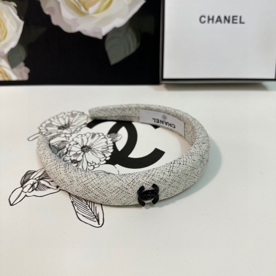 CHANEL WHITE TWEED HAIRBAND 124640