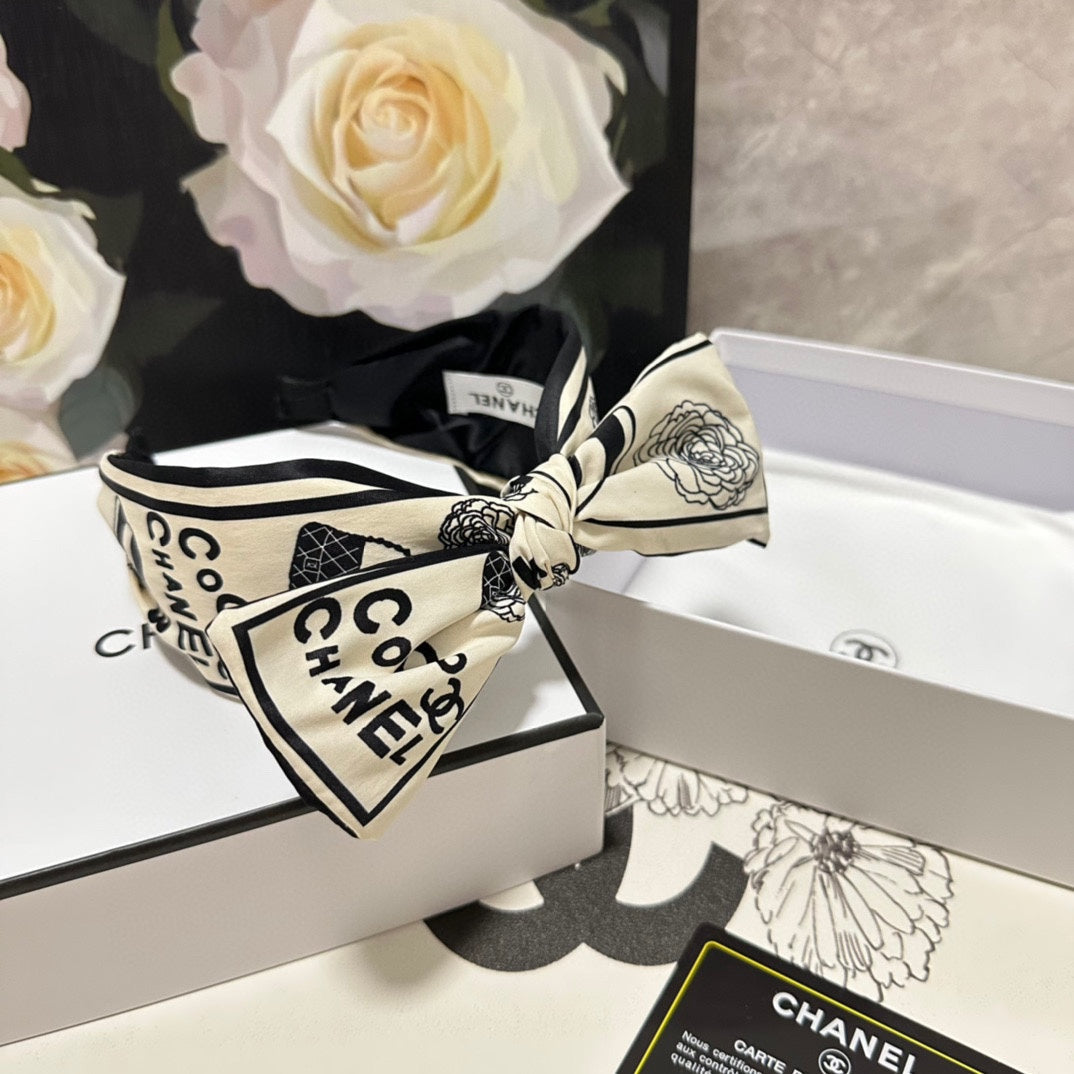 CHANEL WHITE MIX BLACK SILK HEADBAND 168589