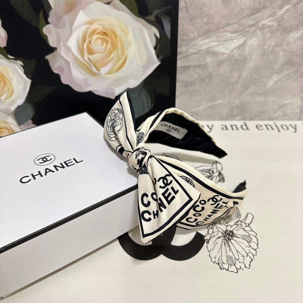 CHANEL WHITE MIX BLACK SILK HEADBAND 168589