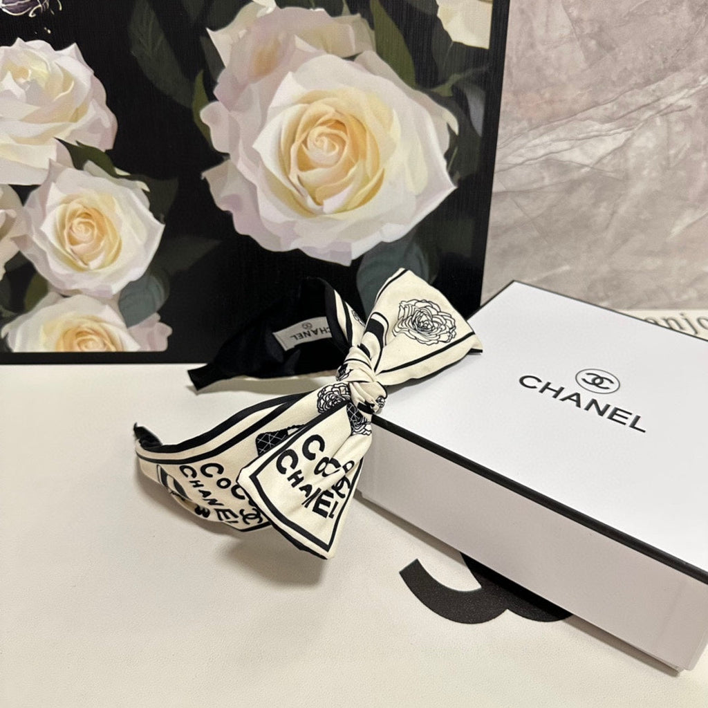 CHANEL WHITE MIX BLACK SILK HEADBAND 168589