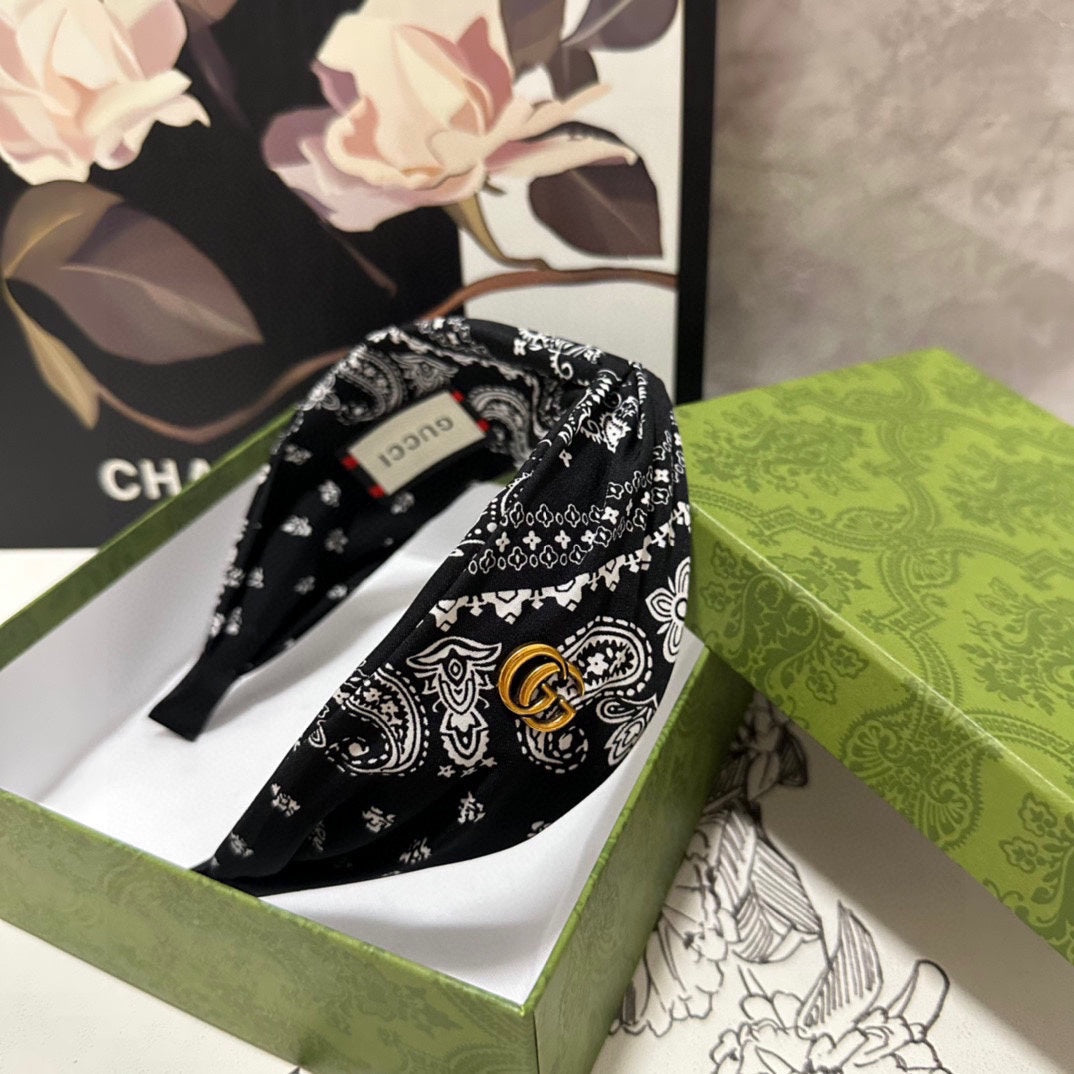 GUCCI HAIRBAND IN BLACK MIX WHITE PATTERN FABRIC 299345
