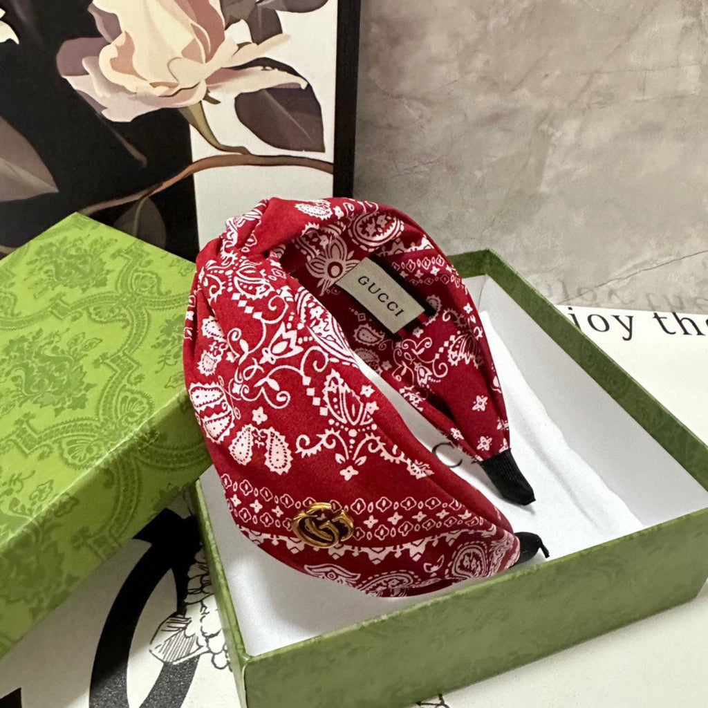 GUCCI HAIRBAND IN RED AND WHITE PATTERN FABRIC 299346