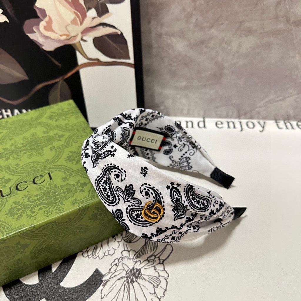 GUCCI HAIRBAND IN WHITE AND BLACK PATTERN FABRIC 299347