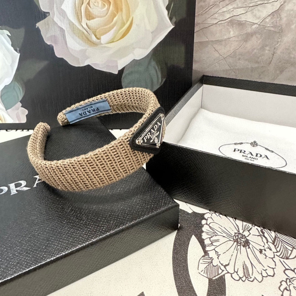 PRADA HAIRBAND IN DESERT BROWN KNITTED WOOL 381466