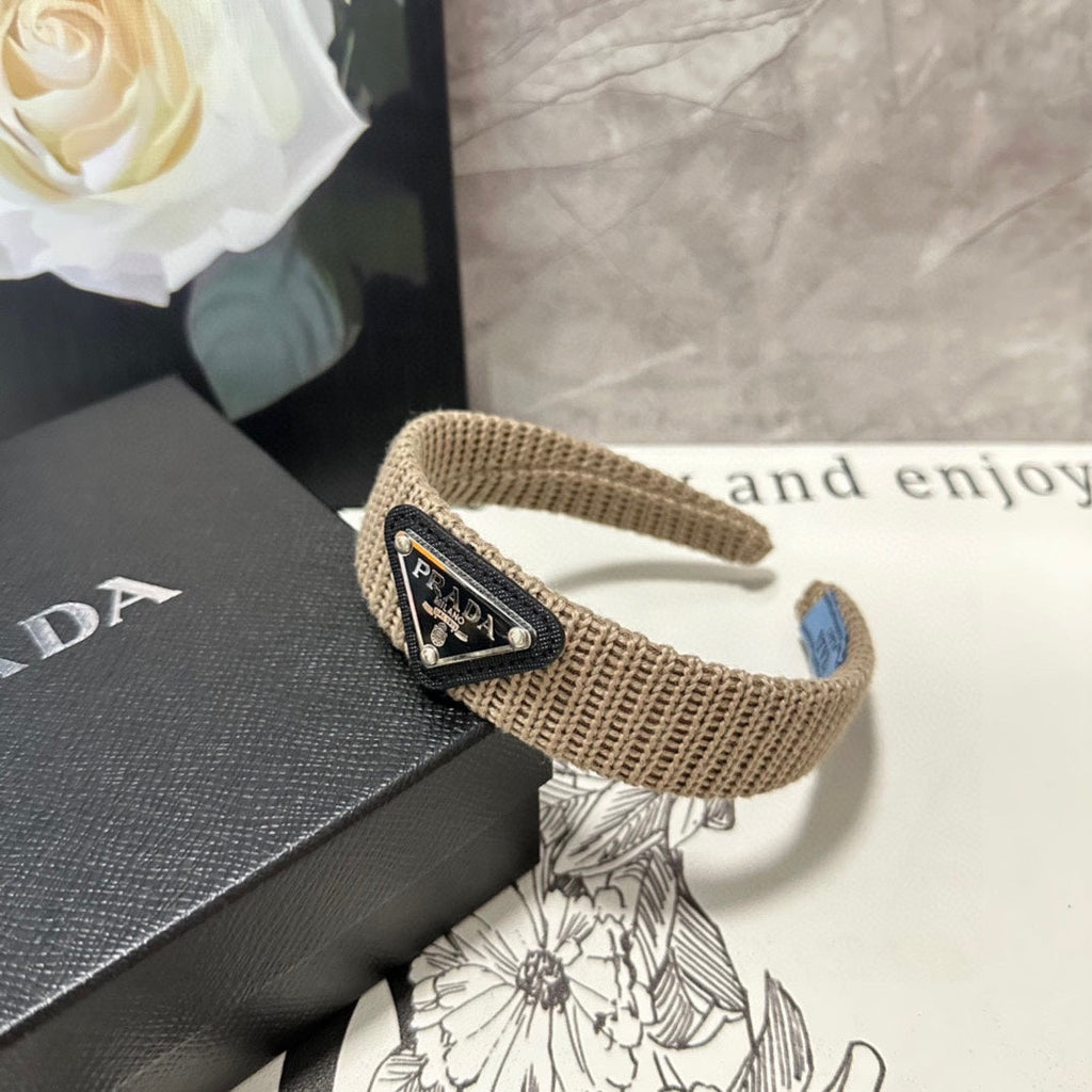 PRADA HAIRBAND IN DESERT BROWN KNITTED WOOL 381466