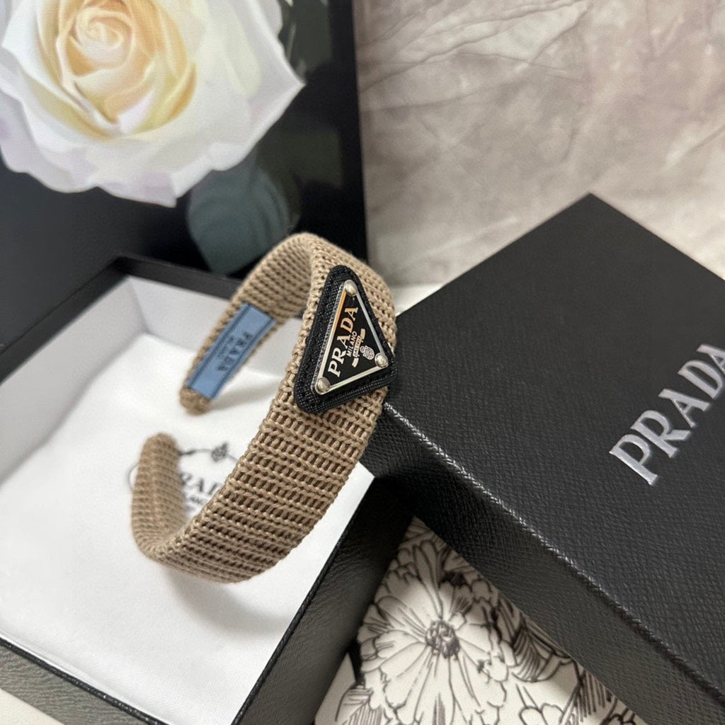 PRADA HAIRBAND IN DESERT BROWN KNITTED WOOL 381466