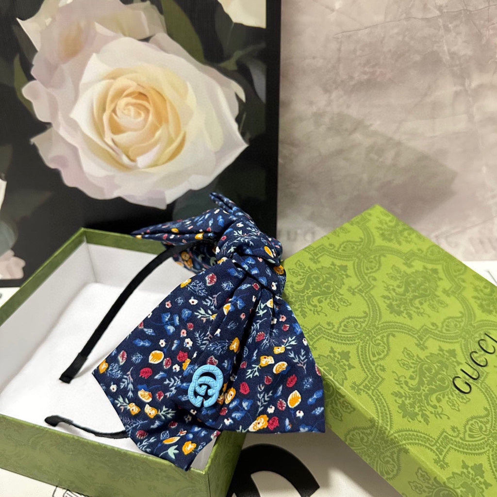 GUCCI HAIRBAND IN NAVY BLUE FLORAL FABRIC 385854