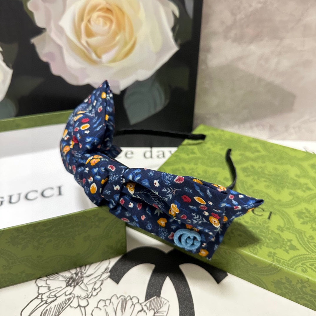 GUCCI HAIRBAND IN NAVY BLUE FLORAL FABRIC 385854