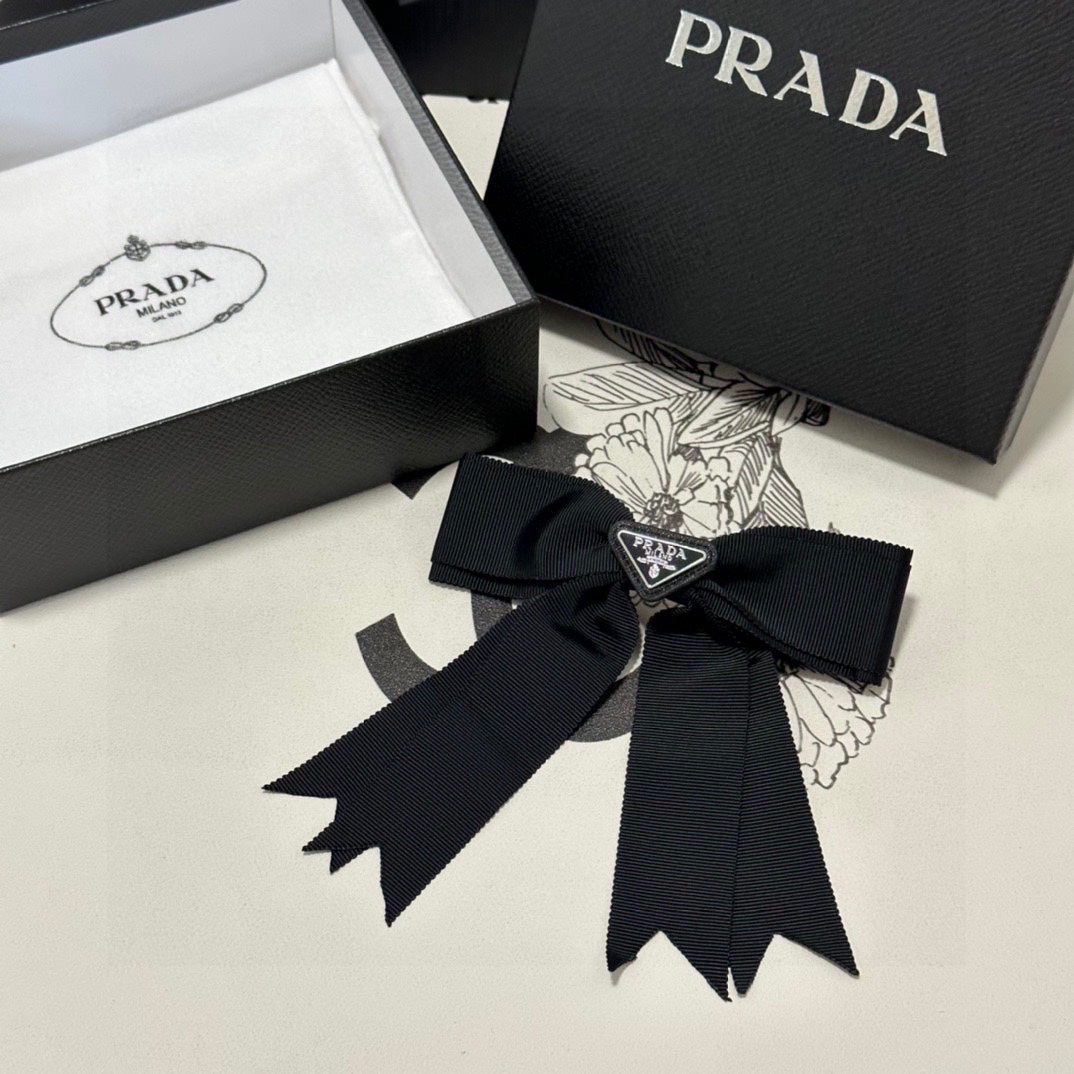 PRADA BOW HAIR CLIP IN BLACK FABRIC 406107