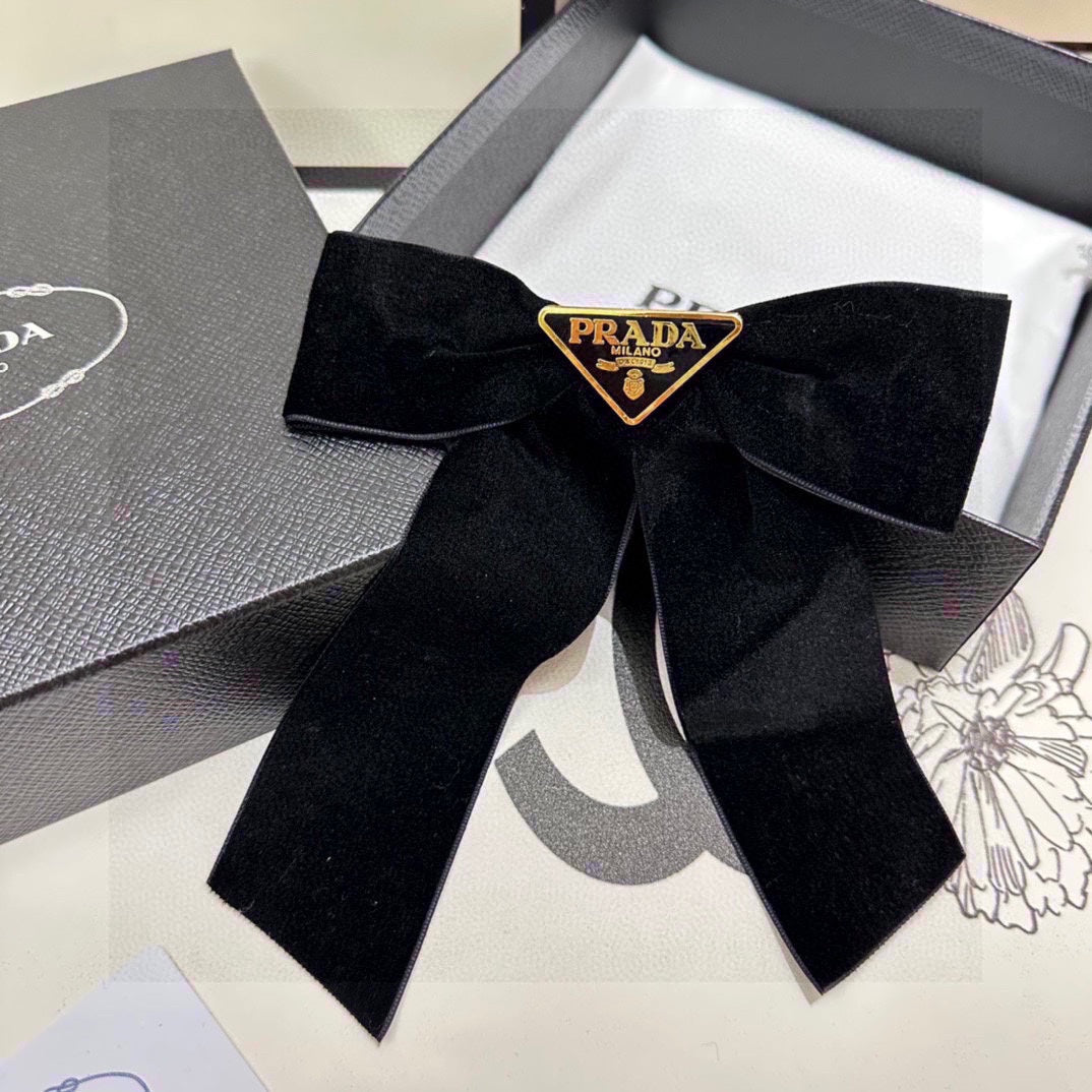PRADA BOW HAIR CLIP IN BLACK VELVET 406114