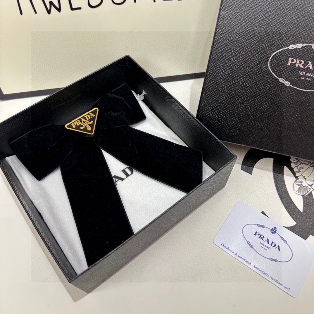 PRADA BOW HAIR CLIP IN BLACK VELVET 406114