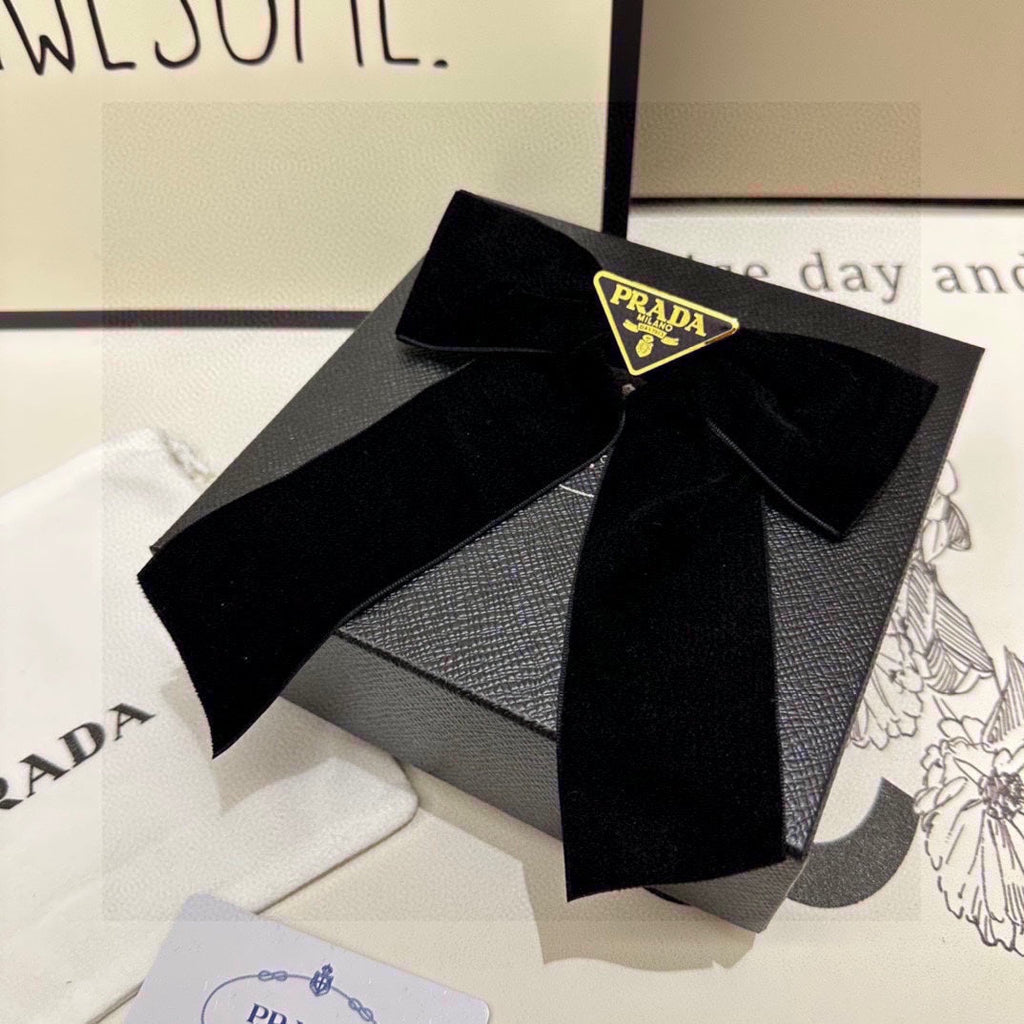 PRADA BOW HAIR CLIP IN BLACK VELVET 406114