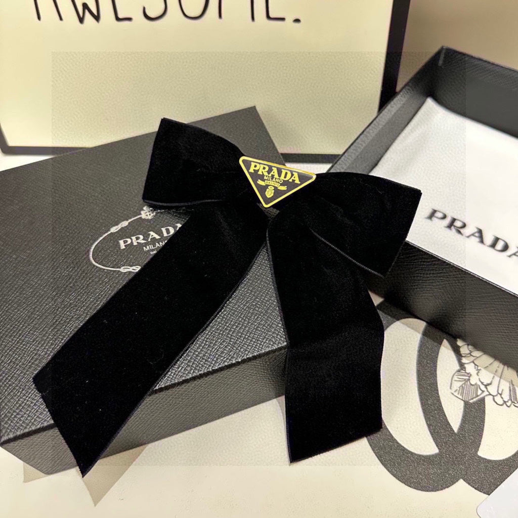 PRADA BOW HAIR CLIP IN BLACK VELVET 406114