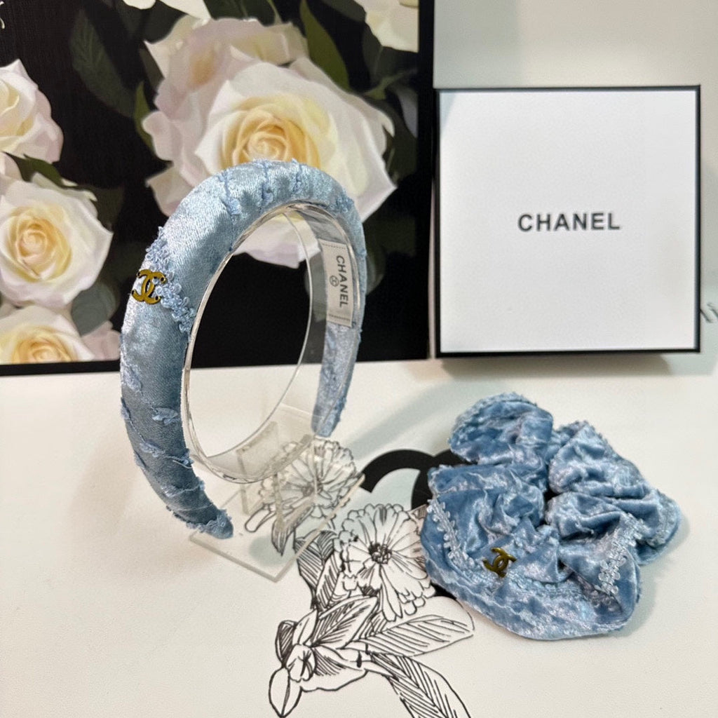 CHANEL SKY BLUE VELVET TWO-PIECE SET 412457